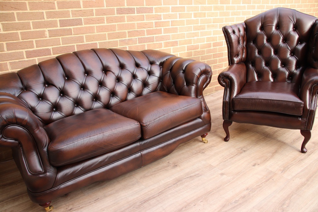Thomas Lloyd Chesterfield Regent Sofa Suite - Image 4