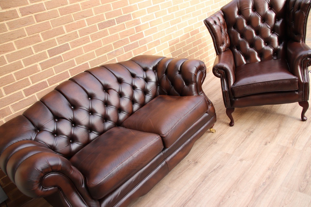 Thomas Lloyd Chesterfield Regent Sofa Suite - Image 5
