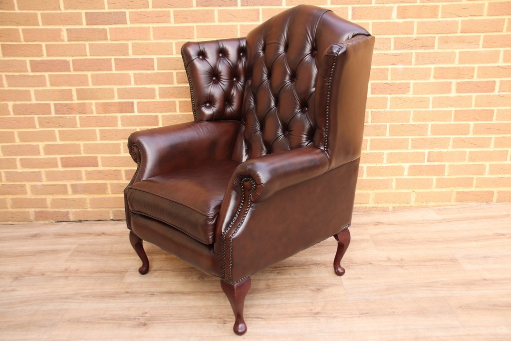 Thomas Lloyd Chesterfield Regent Sofa Suite - Image 7