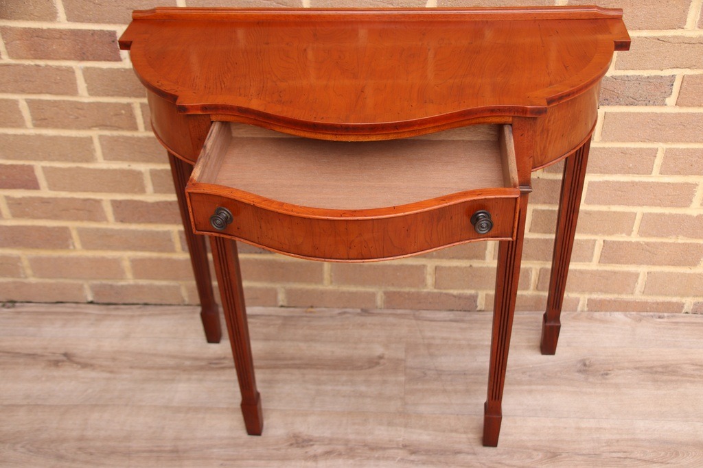 Vintage Georgian Serpentine Console - Image 7