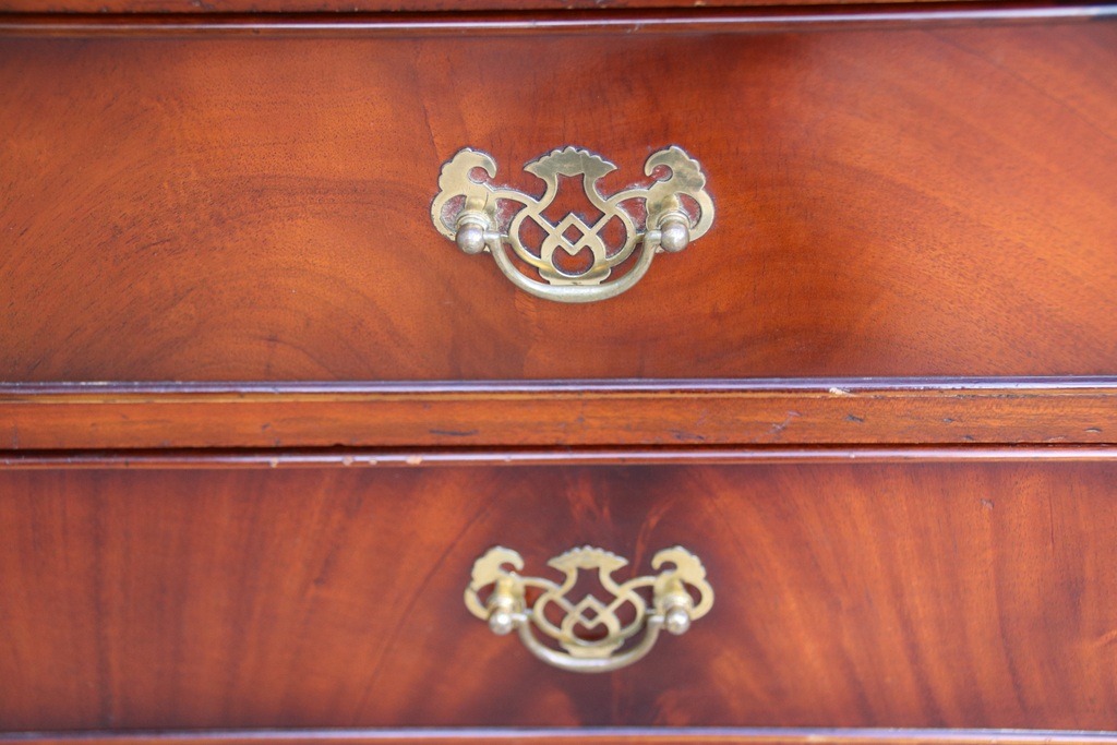 Pair of Vintage Mahogany Bedside Chests - Image 16